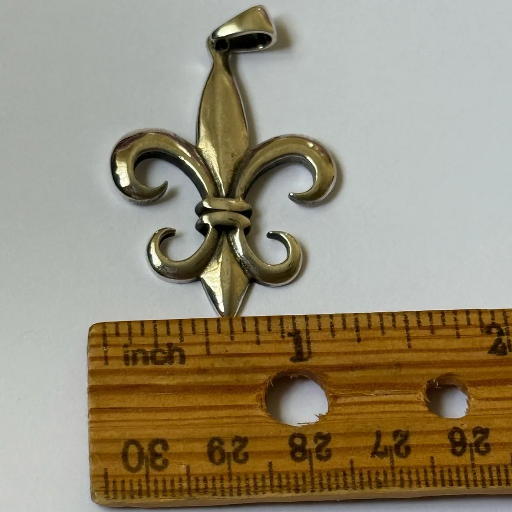 925 Silver fleur de lis pendant unisex